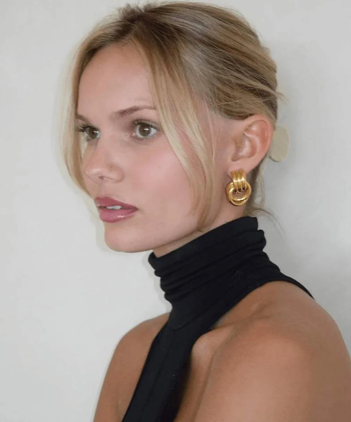 Elyana Ohrstecker