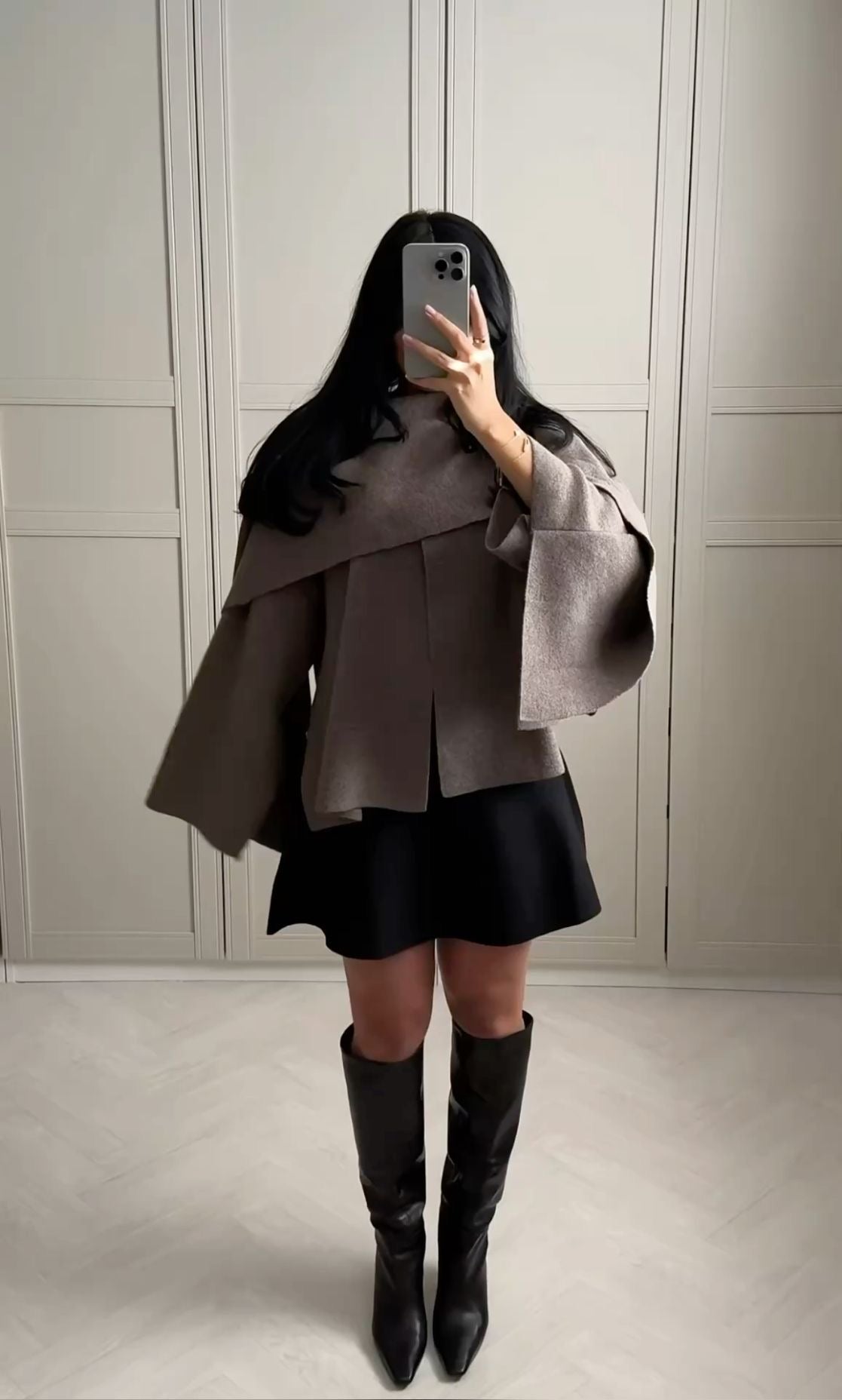 Elyana Asymetrische Jacke
