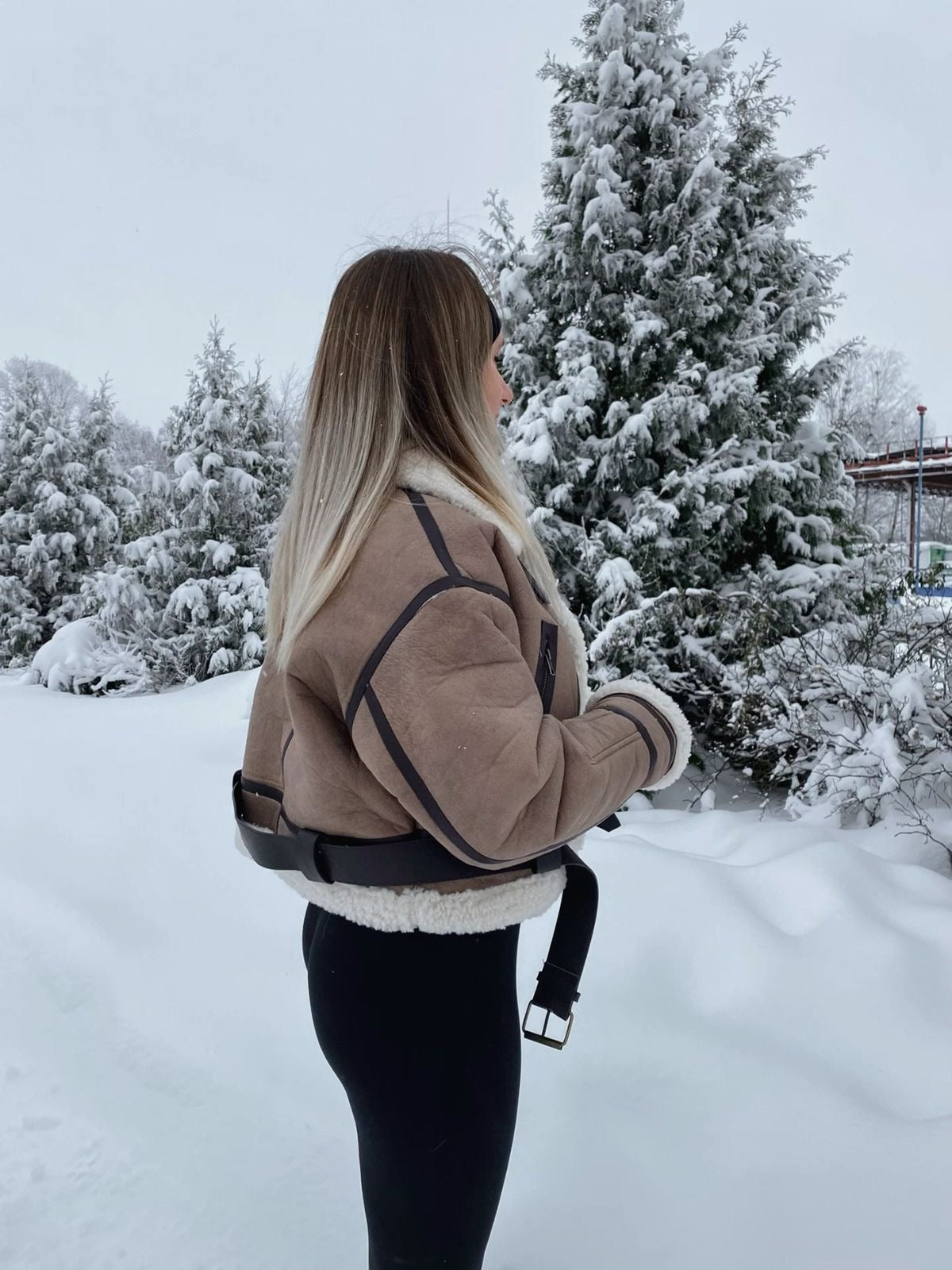 Elyana Lederjacke mit Gürtel