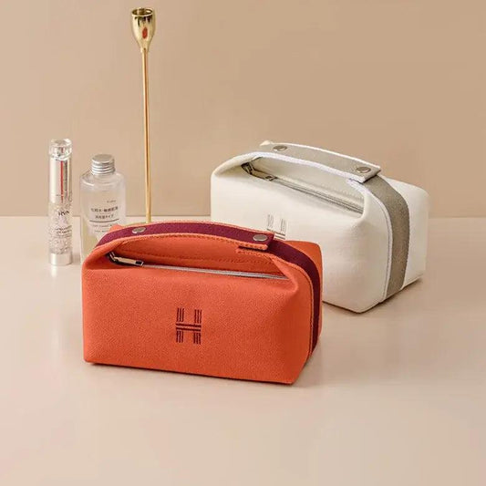 Elyana Kosmetik Tasche