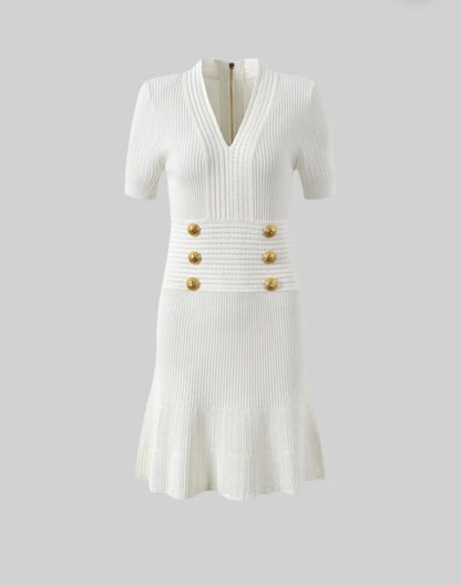 Elyana Premium Kleid mit Ausschnitt