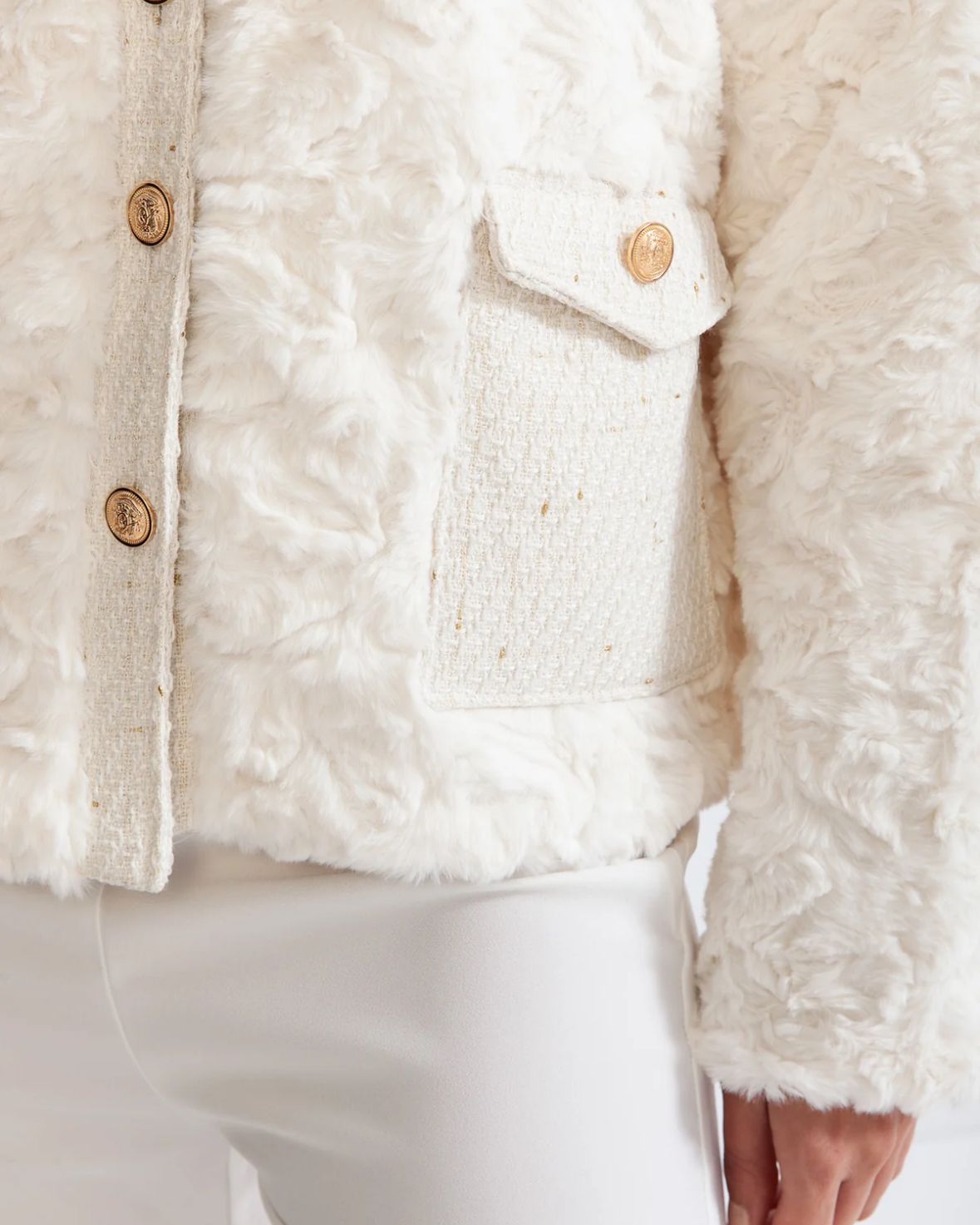 Elyana Premium Jacke mit Goldknöpfen