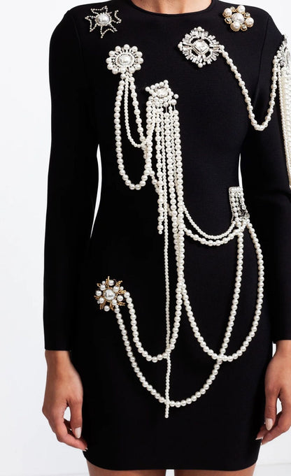 Elyana Premiumkleid mit Schmuck