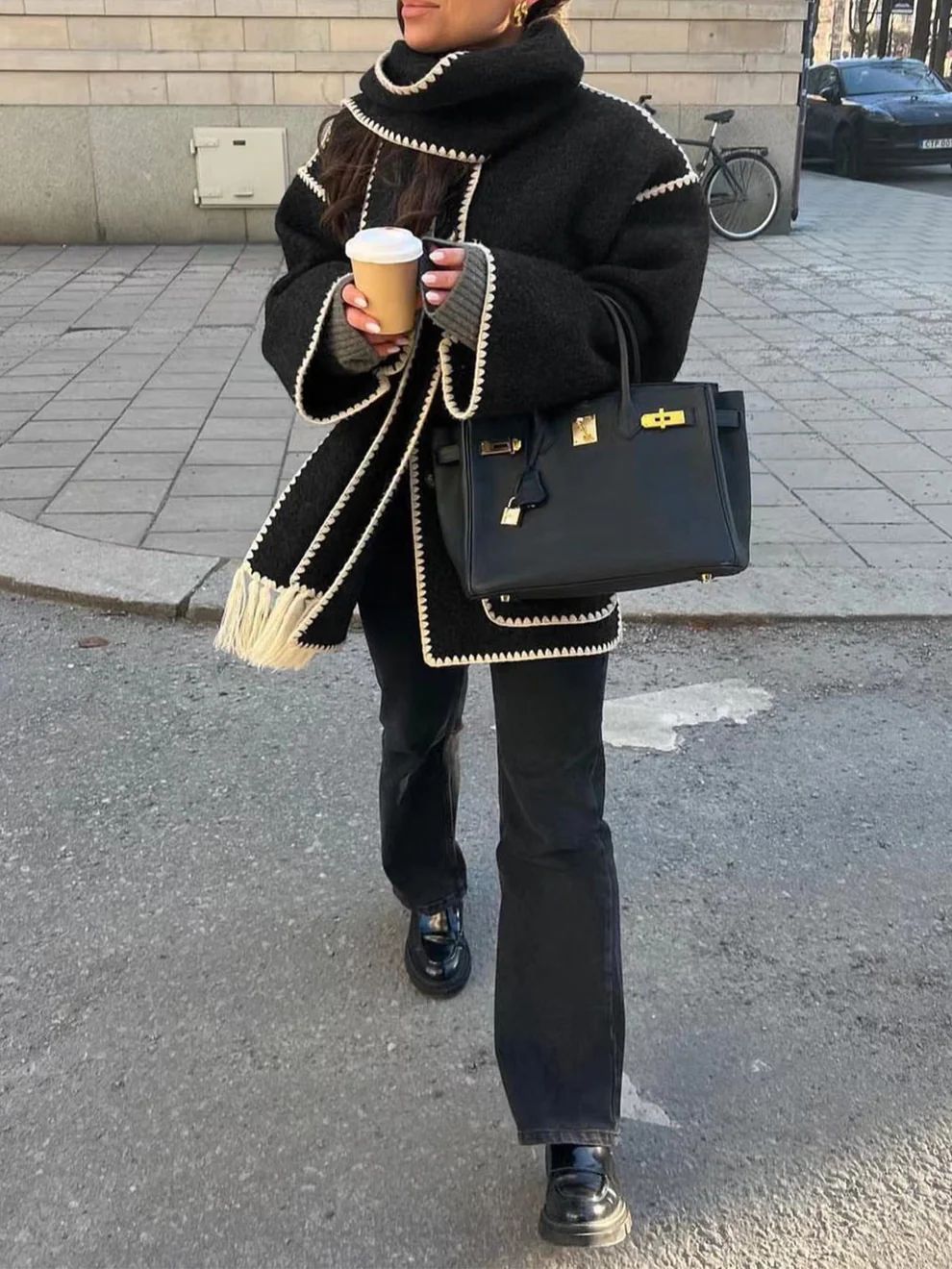 Elyana Strickjacke mit Schal