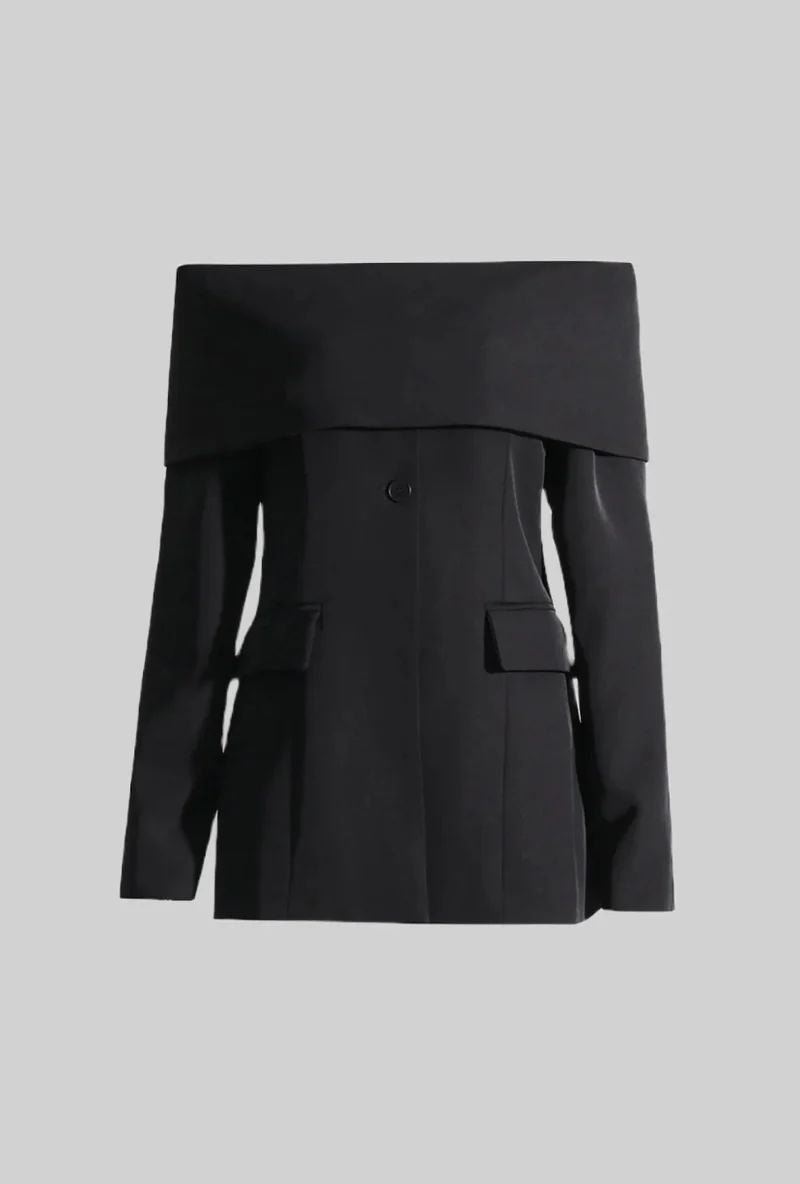 Liya Off-Shoulder Anzug