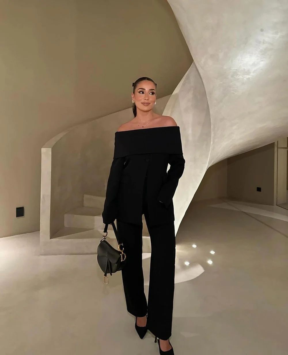 Liya Off-Shoulder Anzug